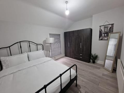 Modern Belfast City Home House in Belfast