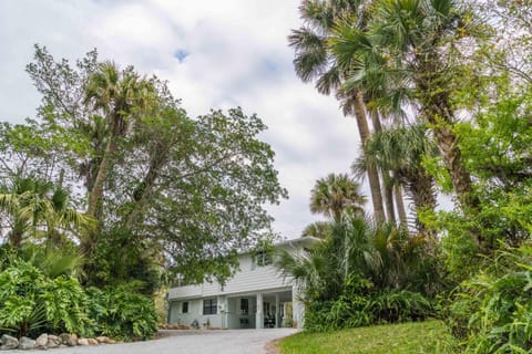 Property building, Natural landscape