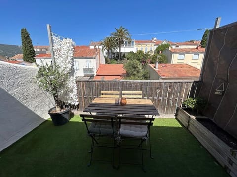 Patio, View (from property/room), Balcony/Terrace, Dining area