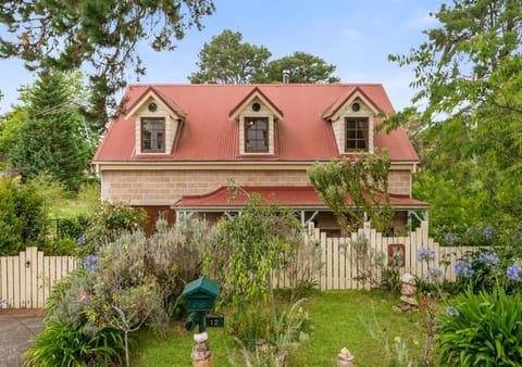 Property building, Spring, Garden