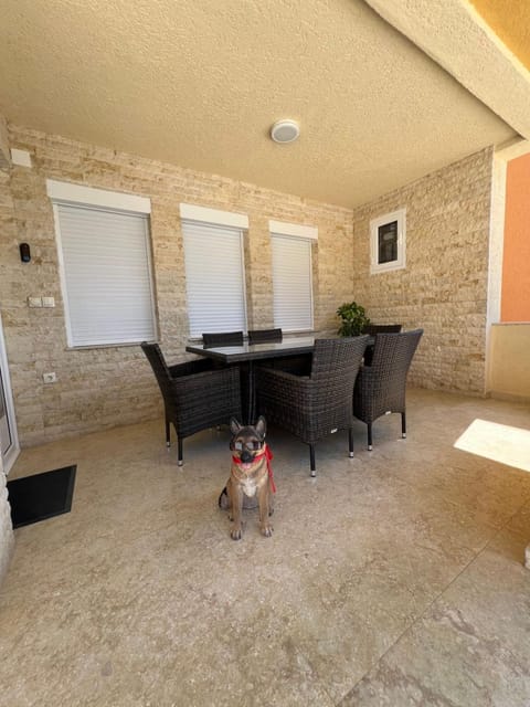 Apartments Edona Bed and Breakfast in Ulcinj Municipality