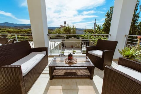 Natural landscape, View (from property/room), Balcony/Terrace