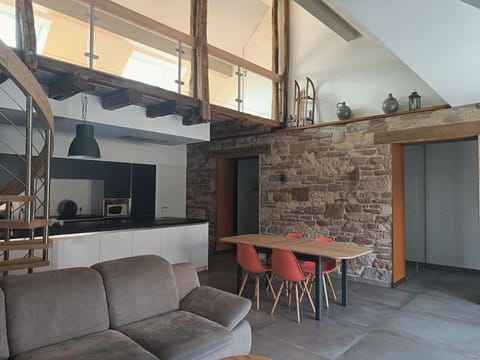 TV and multimedia, Kitchen or kitchenette, Living room