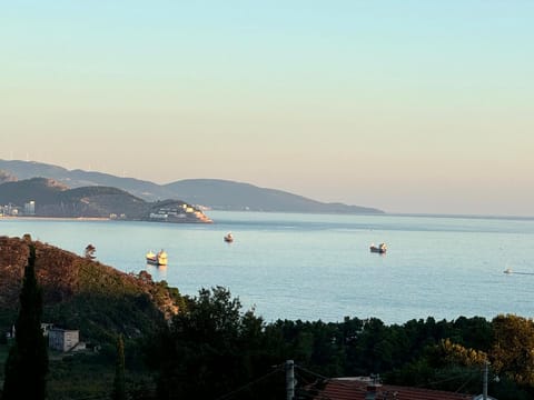 Sunset Pool Retreat House in Montenegro