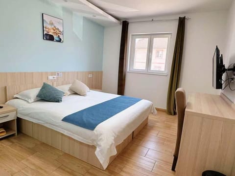 home in superior如家 Hotel in Belgrade