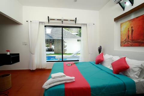 Day, Photo of the whole room