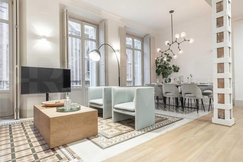 Living room, Dining area