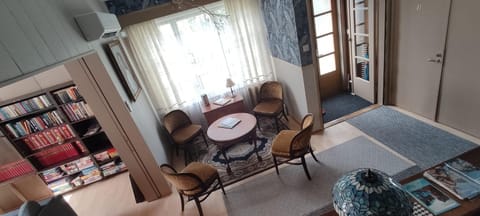 Kortteer vihreä huone Vacation rental in Finland