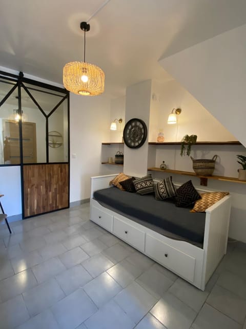 Bed, Living room, Seating area