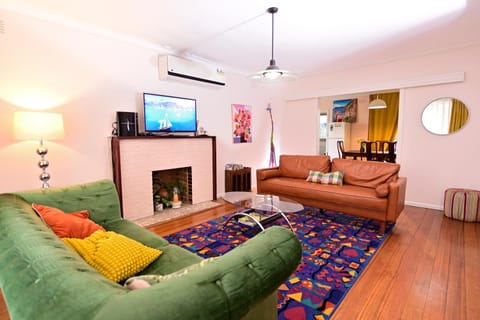 Communal lounge/ TV room, TV and multimedia