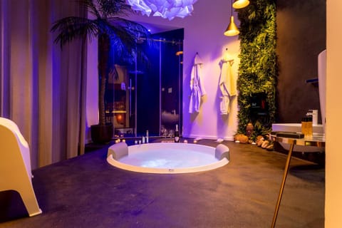 Night, Hot Tub, Bath
