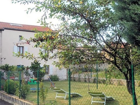 Facade/entrance, Garden view