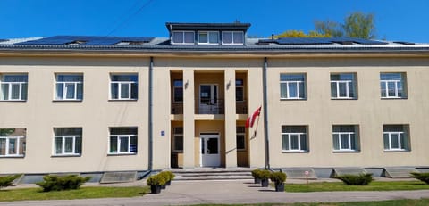 Property building, Facade/entrance, Day