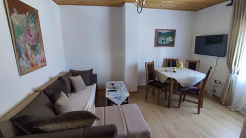 Apartmani Mira Stijepovic Apartment in Montenegro