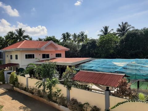 Property building, Day