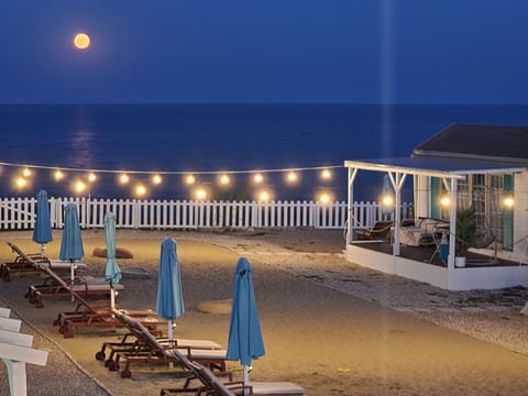 Night, Natural landscape, Beach, Pool view, Sea view, sunbed