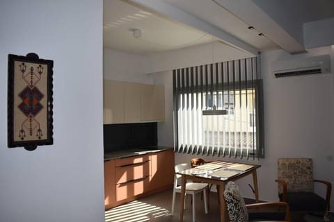 The Minimalist Suite by E&D, Modern Stay& Parking Apartment in Pieria, Greece