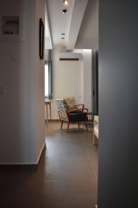 The Minimalist Suite by E&D, Modern Stay& Parking Apartment in Pieria, Greece