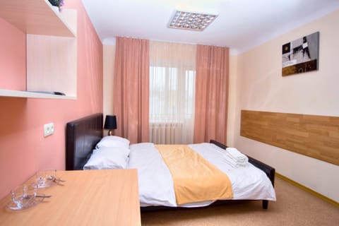 Day, Photo of the whole room, Bedroom