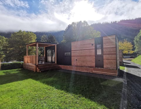 Patio, Facade/entrance, Balcony/Terrace