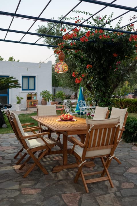 Garden, Dining area