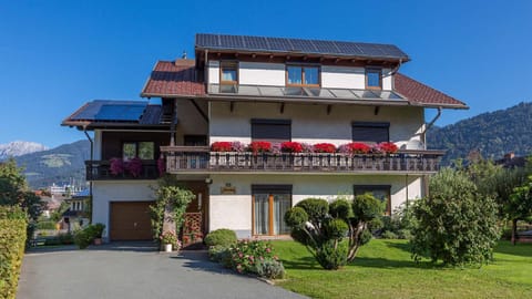 Property building, Natural landscape, Garden, Garden view, Mountain view