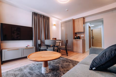 Living room, Seating area, Dining area