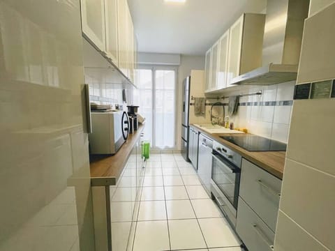 Appart familial, proche Disney, Paris Apartment in Bussy-Saint-Georges