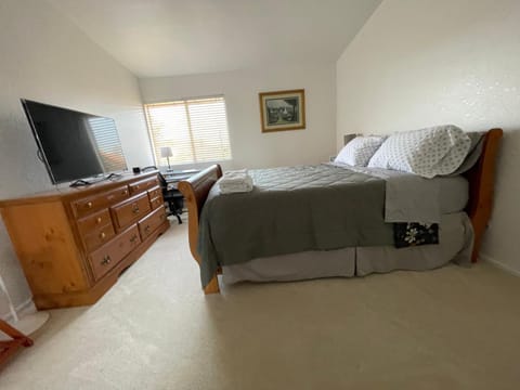 Ploy Vacation rental in Monterey Park