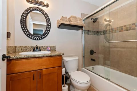 Timber lodge Retreat w/Game room House in Southern California