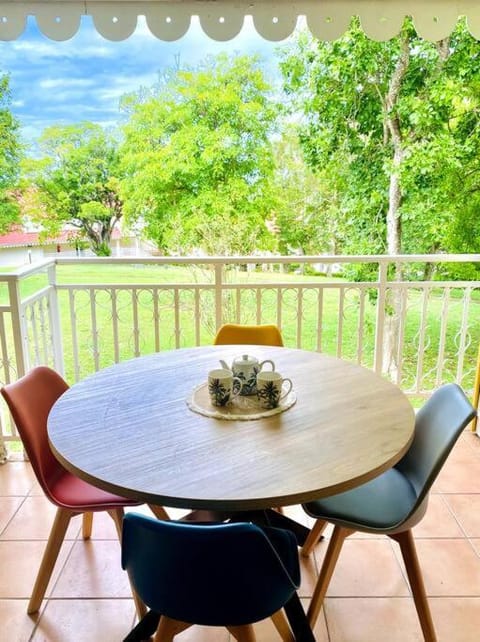 View (from property/room), Balcony/Terrace