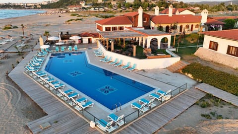 Day, Natural landscape, Bird's eye view, Swimming pool, Swimming pool