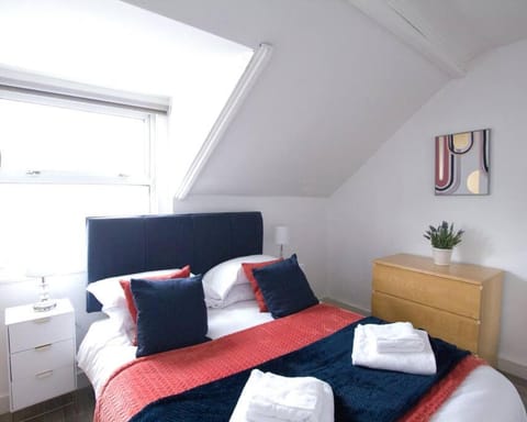 City Centre 4 Bedroom House Apartment in Winchester