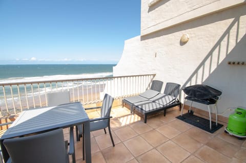 Patio, Day, View (from property/room), Balcony/Terrace, Sea view