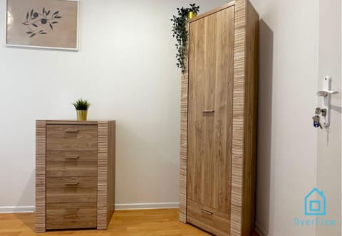 Leaf Room - 20 Minutes to Gdańsk Old Town & Seaside Vacation rental in Gdansk