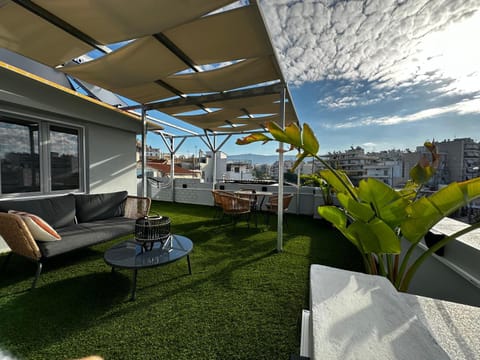 View (from property/room), Balcony/Terrace, Garden view