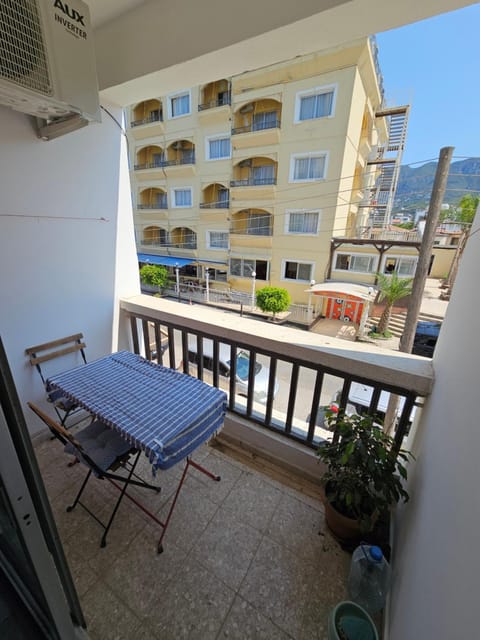 Property building, Day, View (from property/room), Balcony/Terrace