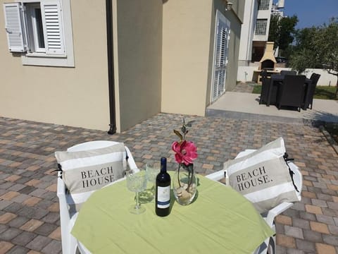 House of 98 m² with three bedrooms, two bathrooms House in Šibenik-Knin County, Croatia