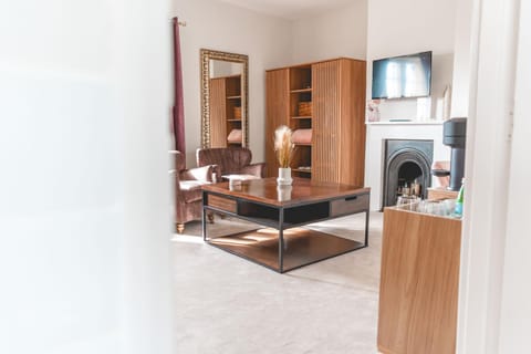 Woodborough Hall Hotel in Newark and Sherwood District