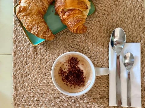 Casa Viola -100m to Piazza-Panoramic Historic Town View House in Ostuni