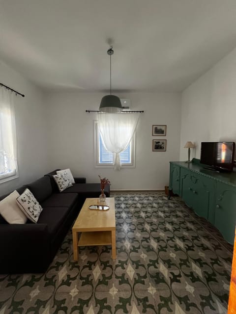 Elaia House-Eλαία Apartment in Spetses