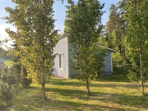 Property building, Day, Natural landscape, Garden, Garden view