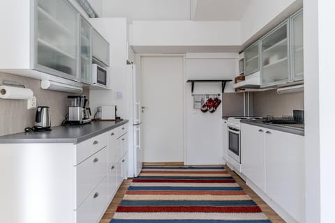 Coffee/tea facilities, Photo of the whole room, kitchen