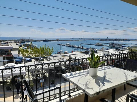 Balcony/Terrace, River view, Sea view