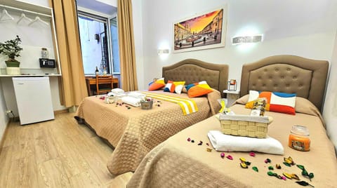 Bed, Kitchen or kitchenette, Living room, Food and drinks, Photo of the whole room, Seating area, Dining area, Bedroom, Food, oven