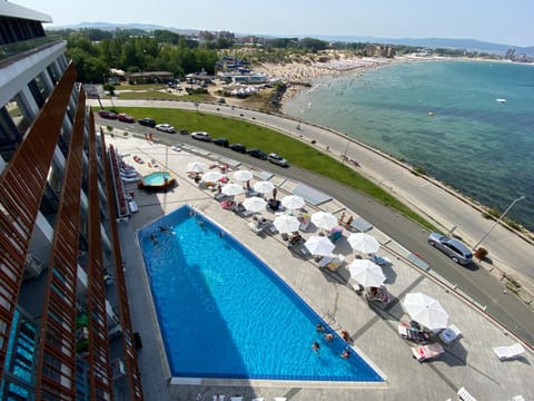 Day, Natural landscape, Pool view, Sea view, Swimming pool, Parking