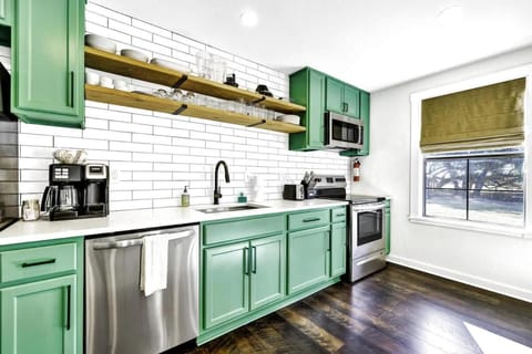 Kitchen or kitchenette, kitchen