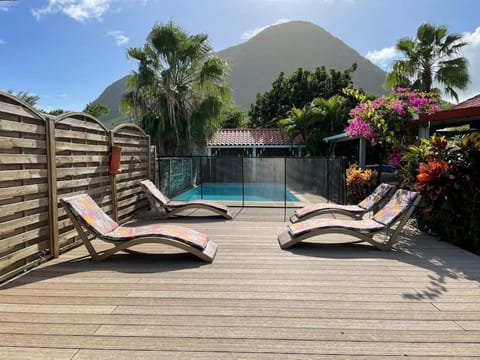 Solarium, Swimming pool