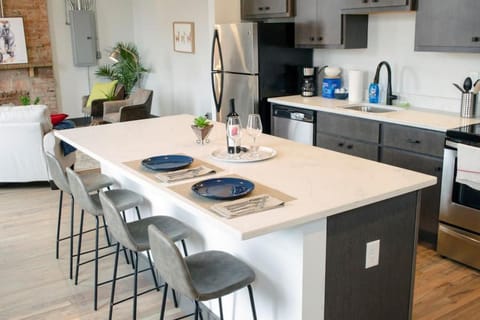 Stunning Condos Near Washington Park w Parking House in Over The Rhine