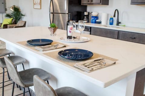 Stunning Condos Near Washington Park w Parking House in Over The Rhine